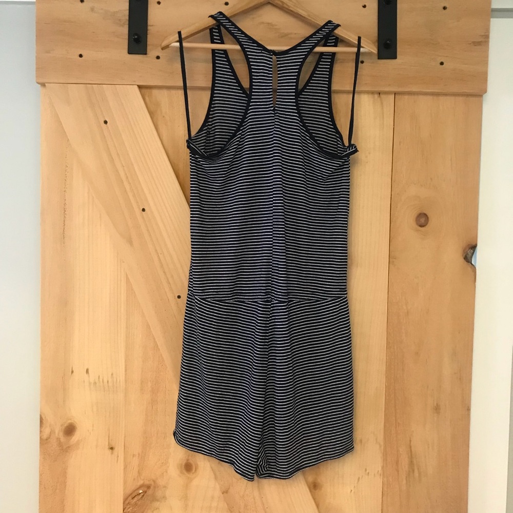 Gap romper - Picture 2 of 2